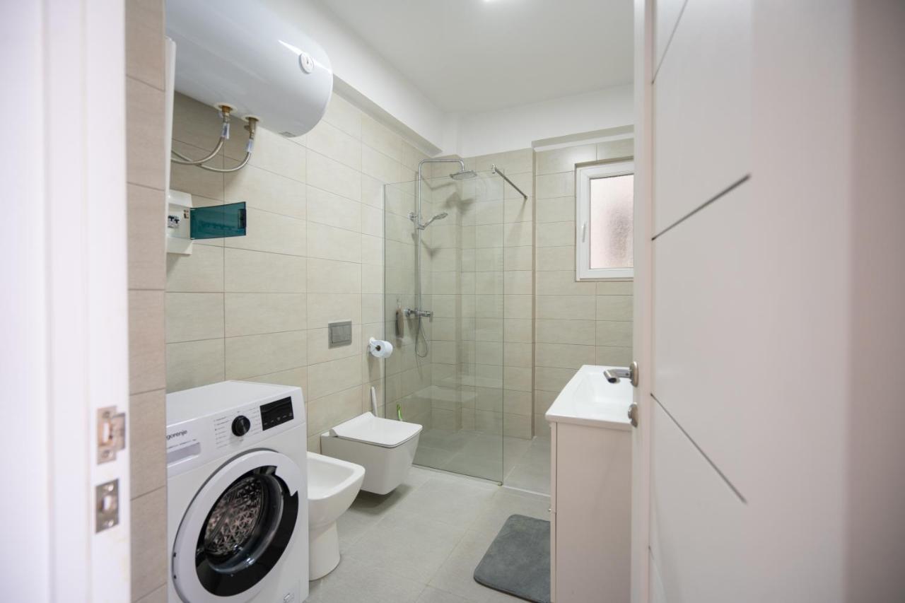 Apartment In The Village With A Sea View Влёра Экстерьер фото